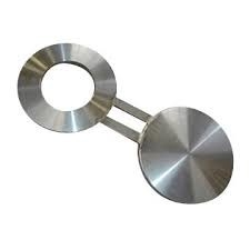 ASME B16.5 แป๊ดล์กฟลานจ์ FF ระบบท่อน้ําน้ําน้ํามัน วัสดุที่ปรับแต่งได้ NPS 1/2"-24" ชั้น 150#-2500# Sch5s-SchXXS