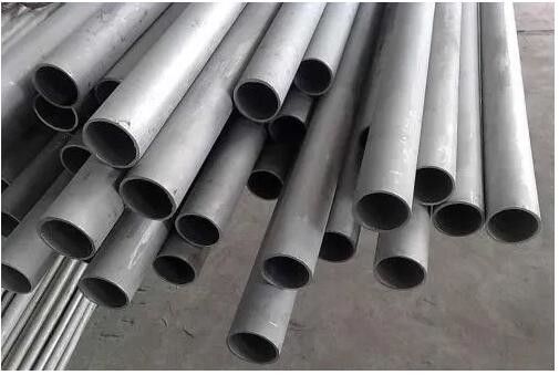 ท่อเหล็กไร้ตะเข็บพร้อมความหนาผนังที่ปรับแต่งได้และการทนต่อการกัดกร่อนสำหรับการใช้งานในอุตสาหกรรมแบบปลายเรียบ