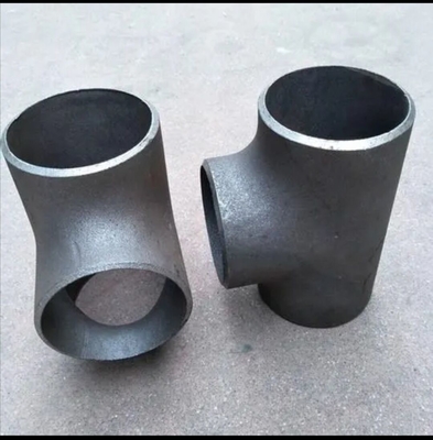 อุปกรณ์ท่อเหล็กคาร์บอนคุณภาพดี A234 WPB 3 &quot;SCH40 BW Tee ASME B16.9