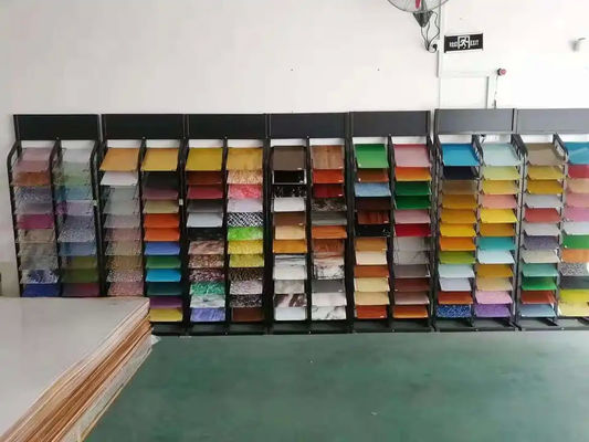 แผ่นอะครีลิคหล่อทนรังสียูวี GB/T 7134 แผ่นอะครีลิคหล่อความกว้างมาตรฐานแบบกำหนดเองสำหรับจอแสดงผล