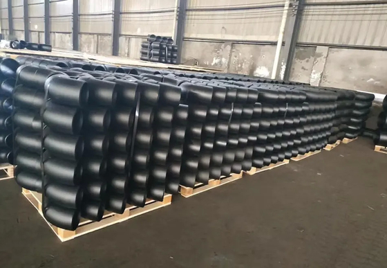 ASTM A234 WP5 ข้อต่อท่อเหล็กโลหะผสมไม่มีรอยต่อ 90 องศา LR DN120 Sch160 ข้อศอกสีดำ