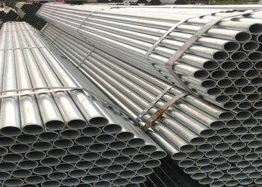 SGCC Grade Hot Dip Galvanized Pipe ASTM A53 Standard กว้างภายนอก 1/2-8 นิ้ว