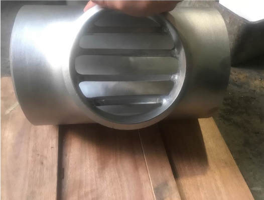 ASTM B16.9 ท่อสแตนเลส Duples Barred Tee UNS S31803 / 2205 6 '' X 6 '' SCH80