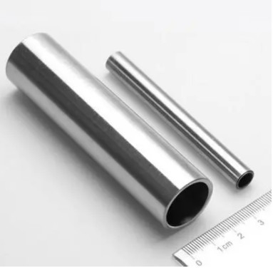 AISI/SATM S31600 Stainless Steel Seamless Pipe Out เส้นผ่านศูนย์กลาง 34 mm, Thinkness 3mm