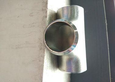 ฟอร์จเคมี / อุตสาหกรรมอาหารลดการปลอมแปลง Tee Alloy Steel ความแข็งแรงเชิงกลสูง