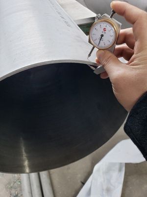 ท่อไร้รอยต่อสเตนเลสออสเตนนิติก WNR 1.4429 317LN ผนังบางหนา 8 นิ้วขนาด