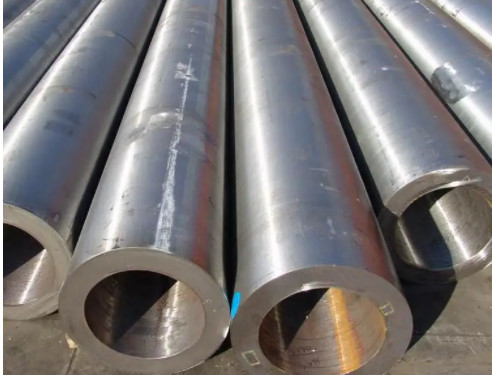 โลหะผสมเหล็ก AISI/SATM A355 P92 ท่อไร้รอยต่อ OD 200 mm Sch60s